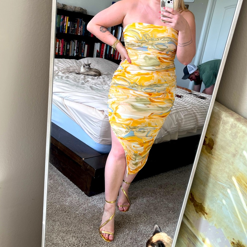 Ruched bodycon dress